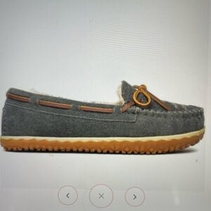 Minnetonka moccasins NWT